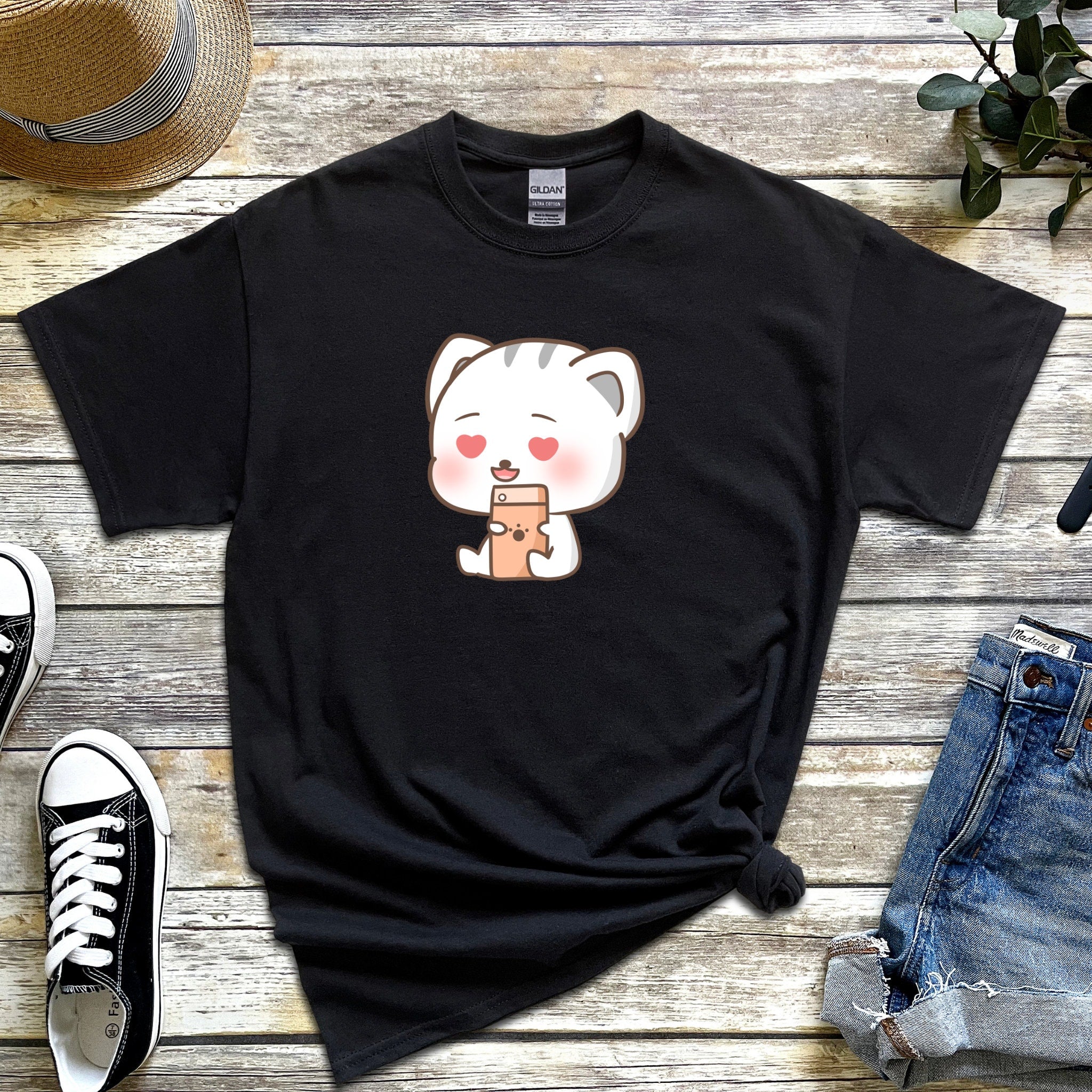 Texting in Love Kitten T-Shirt